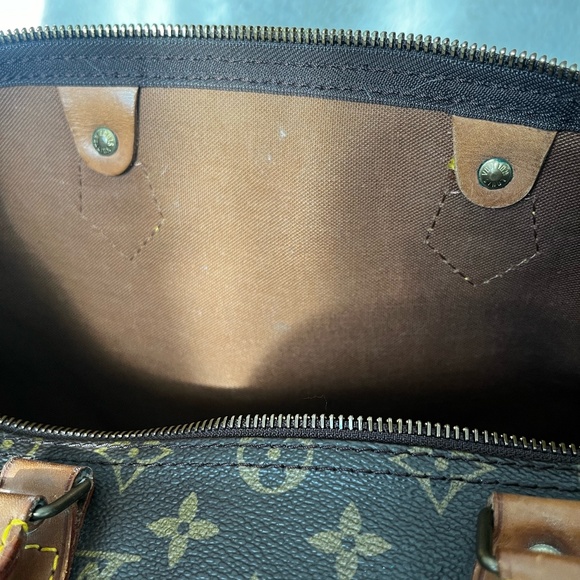 Louis Vuitton Speedy 35 - Authentic - Picture 10 of 16